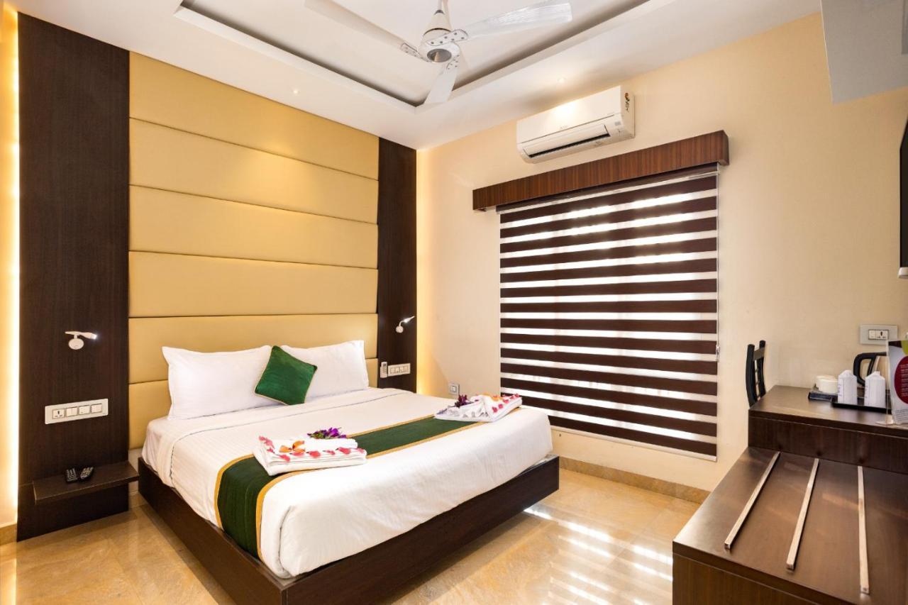 Star Emirates Luxury Resort And Spa, Munnar Anachal Exterior photo