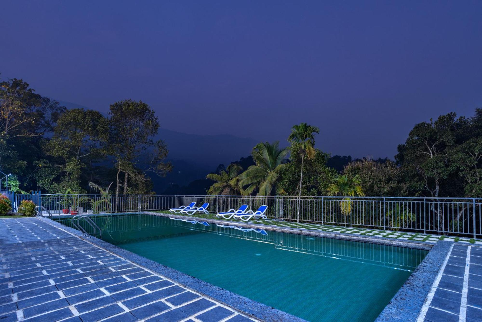 Star Emirates Luxury Resort And Spa, Munnar Anachal Exterior photo