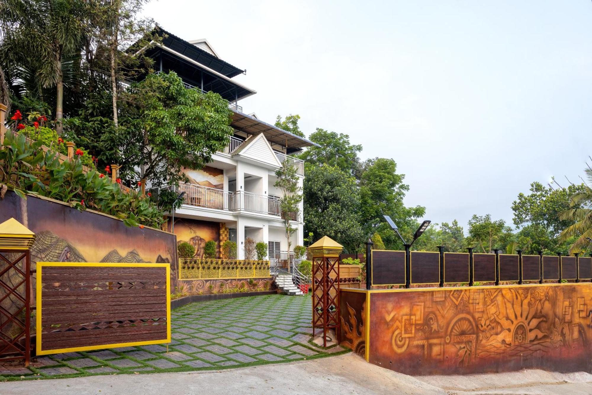 Star Emirates Luxury Resort And Spa, Munnar Anachal Exterior photo